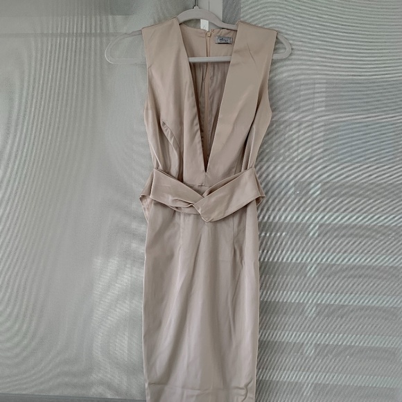 Holiday Front Plunge Satin dress - Picture 9 of 14